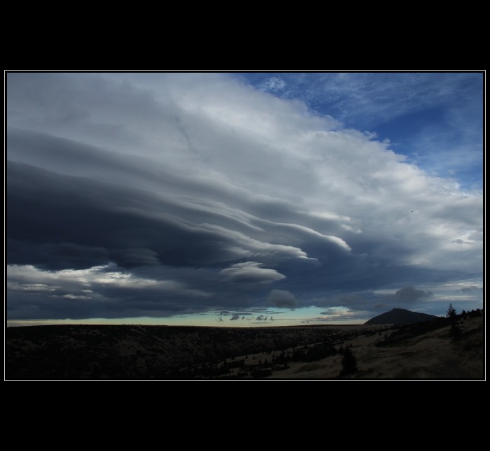 Altocumulus lenticularis